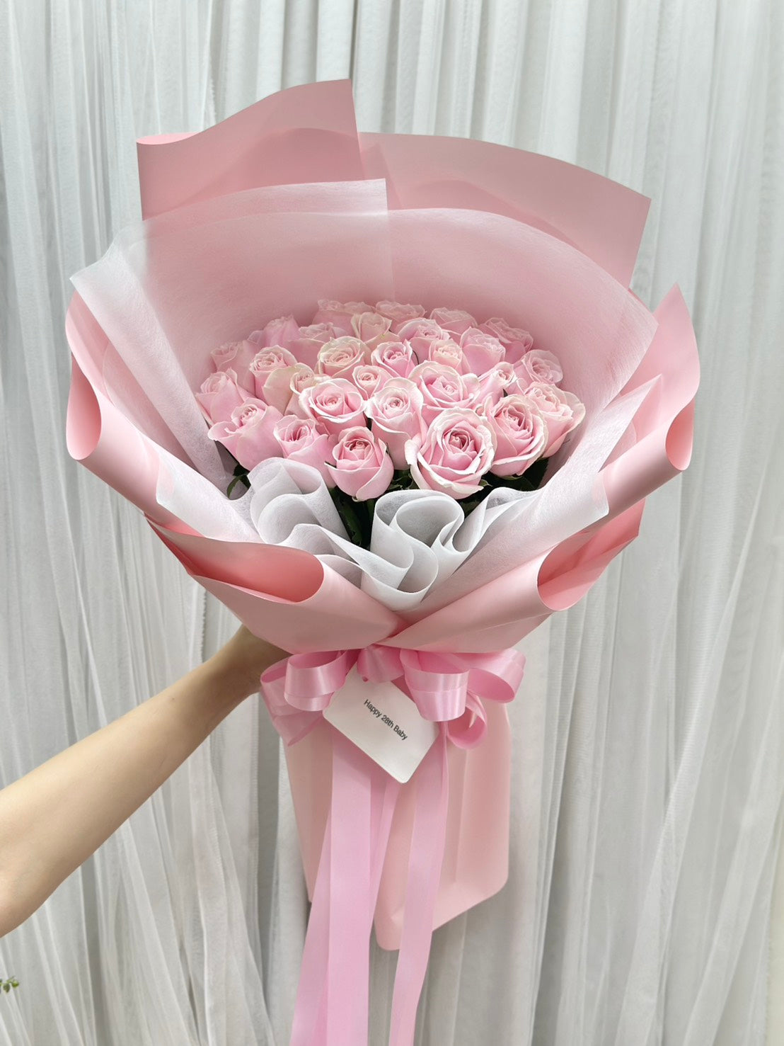 Lover’s Bloom - 20 Pink Roses Bouquet - BestBloomBuddy