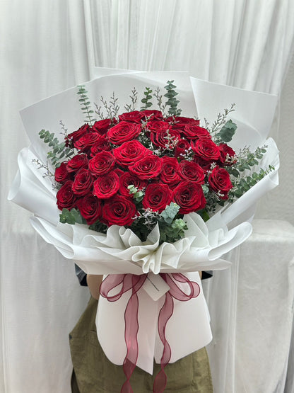 Timeless Romance - 30 Red Roses Bouquet