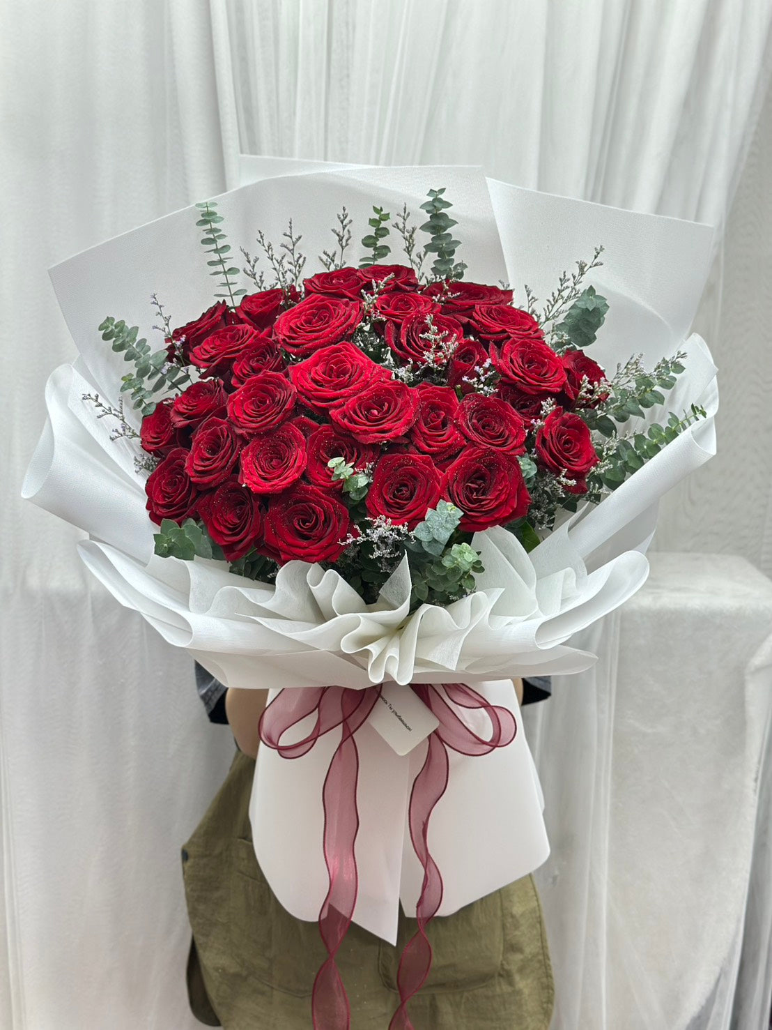 Timeless Romance - 30 Red Roses Bouquet - BestBloomBuddy