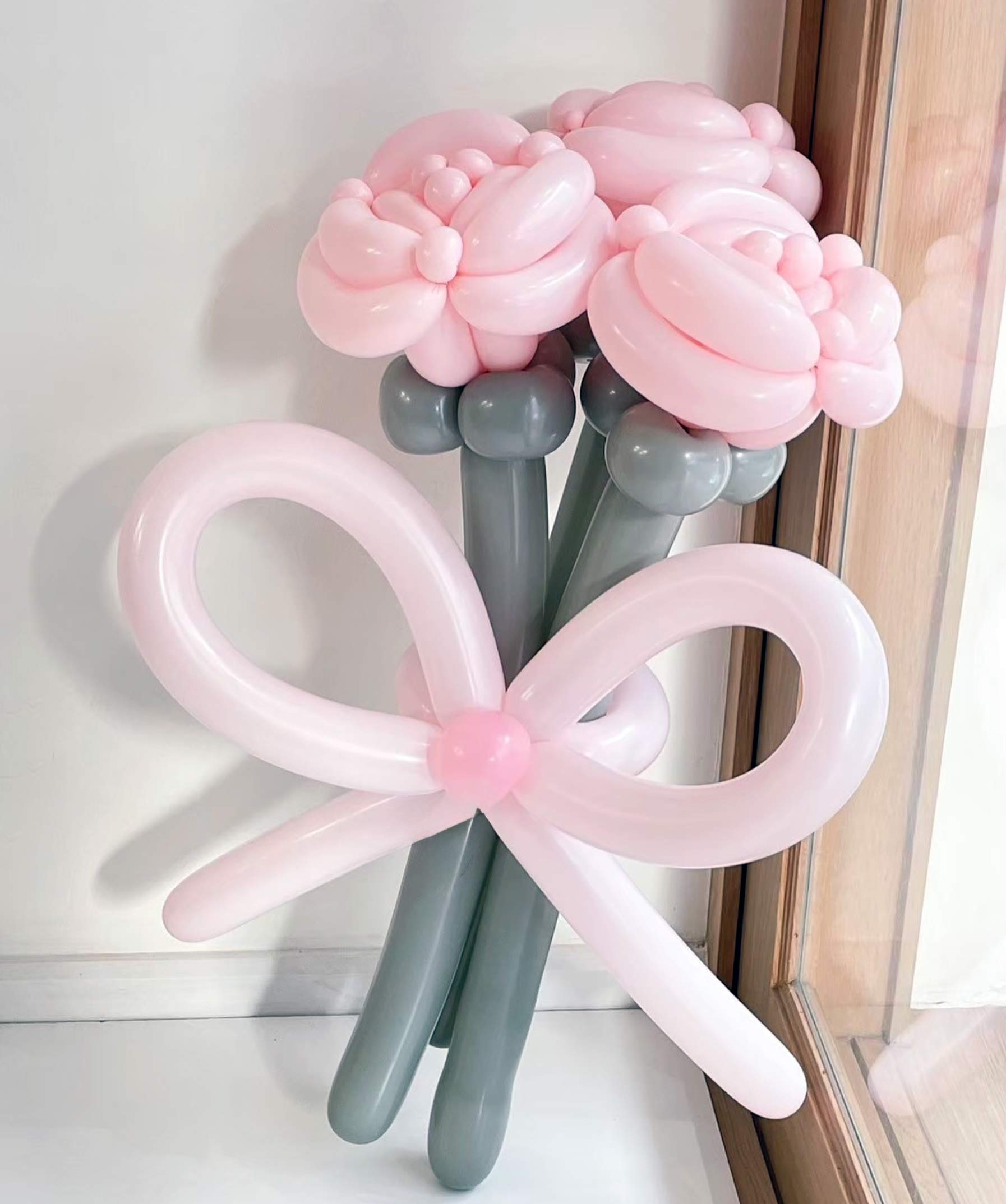 Pink Paradise – Balloon Flower Bouquet - BestBloomBuddy