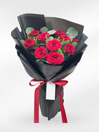 Midnight Rouge – 10 Red Roses Bouquet - BestBloomBuddy