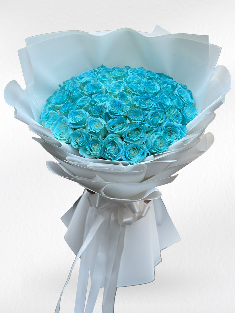 Sea Breeze – 50 Blue Roses Bouquet - BestBloomBuddy
