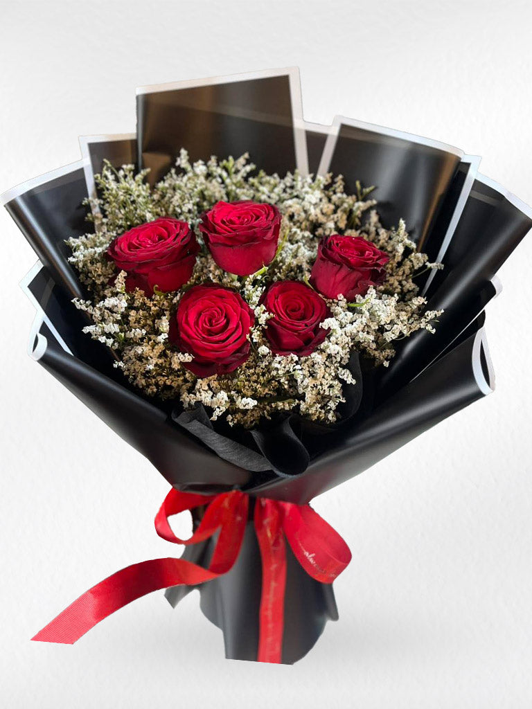 Dark Romance - 5 Red Roses Bouquet - BestBloomBuddy