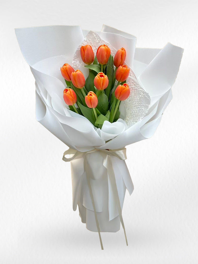 Honey Kiss – 10 Orange Tulips Bouquet
