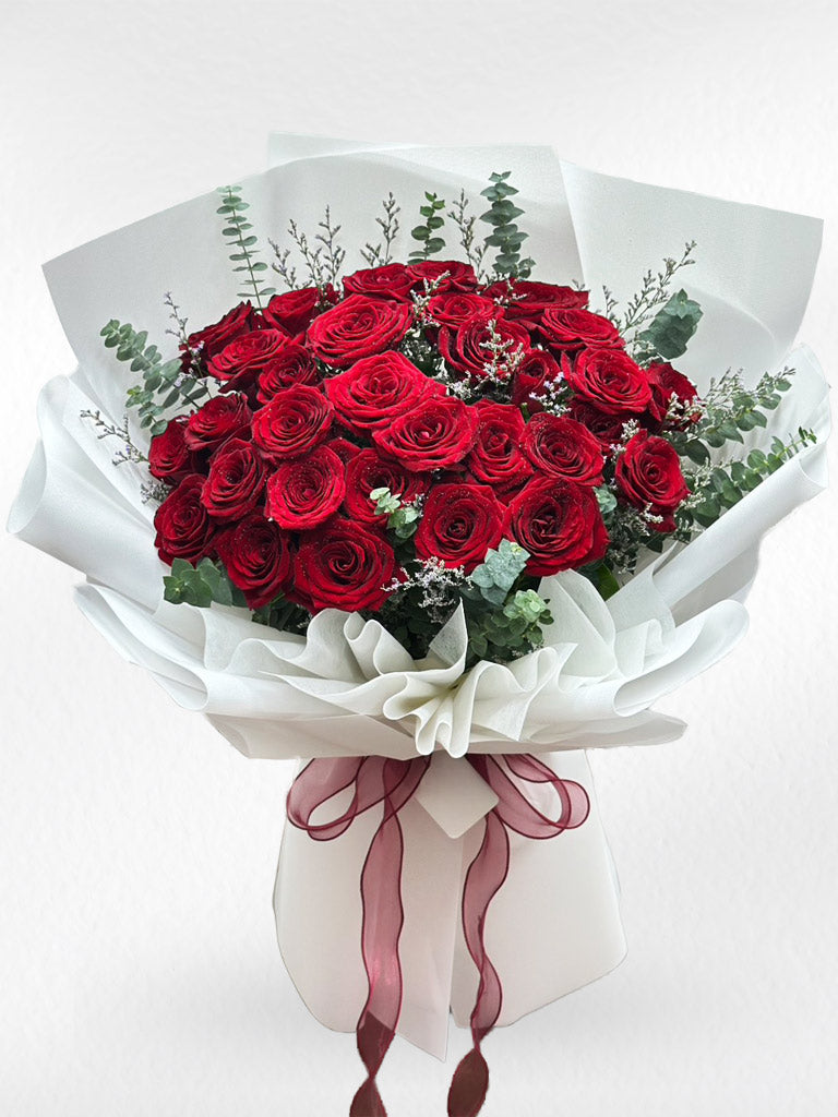 Grand Red Love – 30 Red Roses Bouquet | Valentine's Day Collection