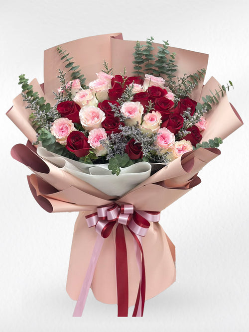 Crimson Blush – 30 Mixed Pink & Red Roses with Eucalyptus - BestBloomBuddy