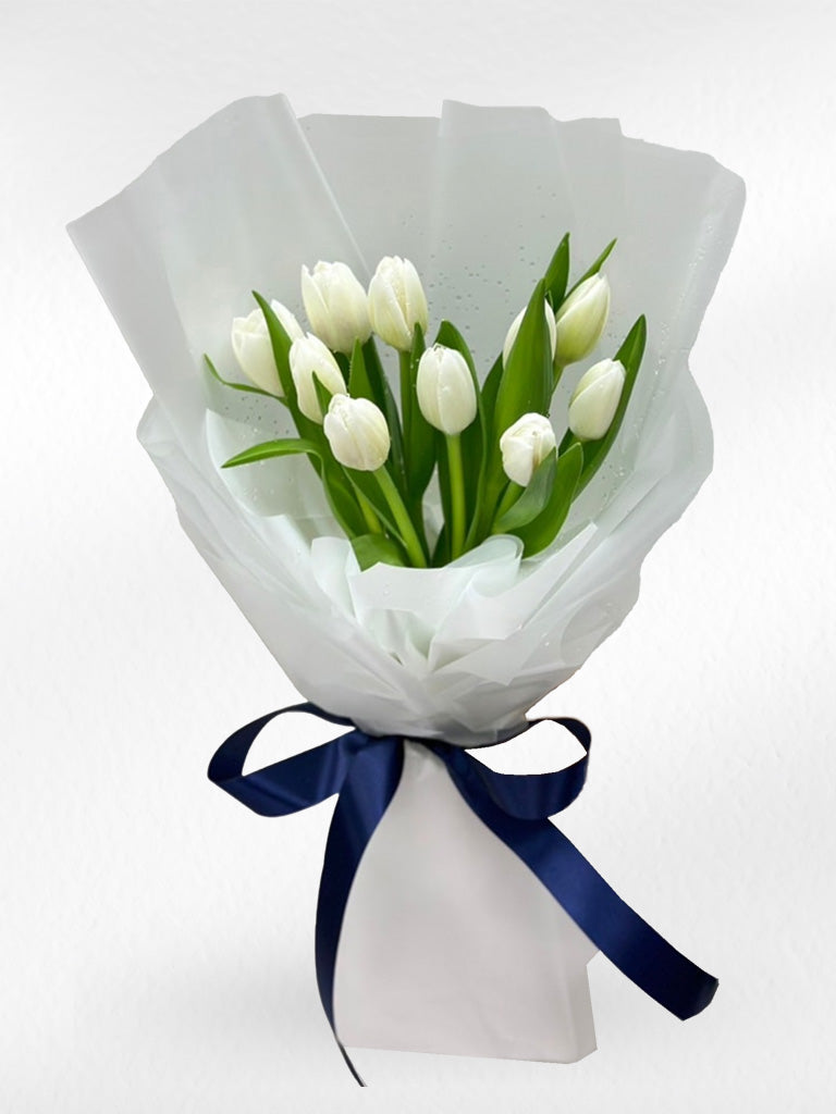 Pure Love - 10 White Tulips Bouquet - BestBloomBuddy