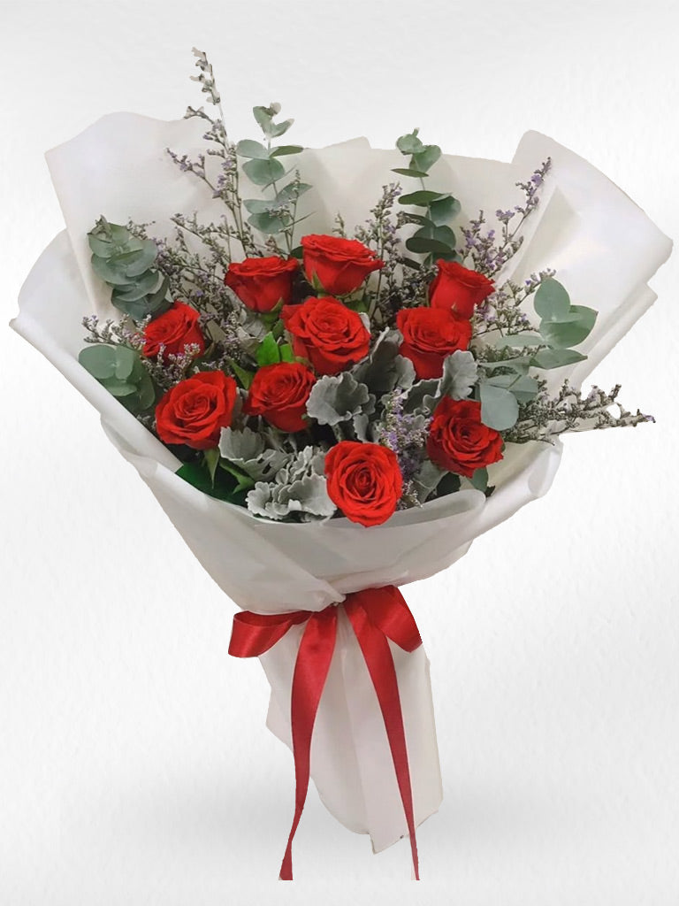 Hello, Beautiful – 10 Red Roses Bouquet