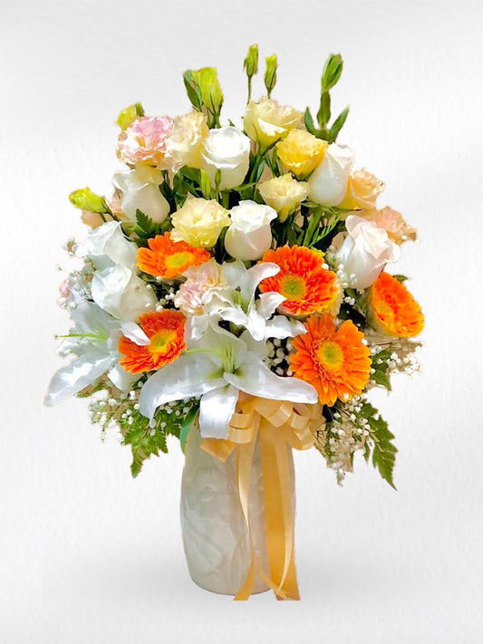 Hopeful Glow – Flower Vase