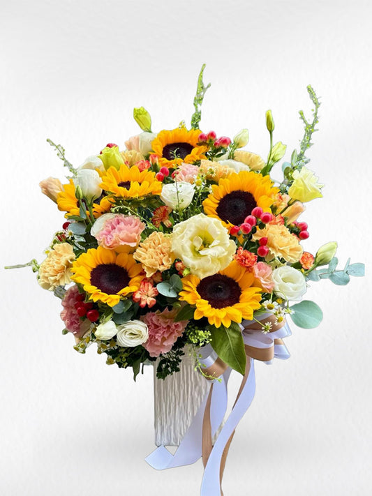Golden Glow - Flower Vase