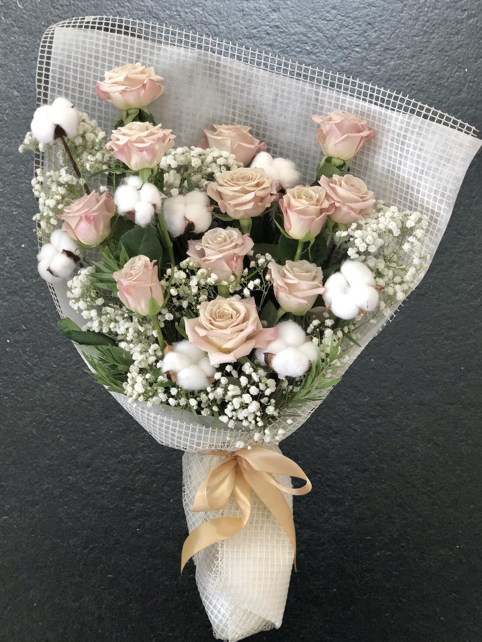 Soft Nest – 12 Cappuccino Roses with Cotton Bouquet - BestBloomBuddy