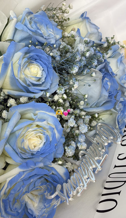 Sky Kiss – 10 Blue Roses Bouquet