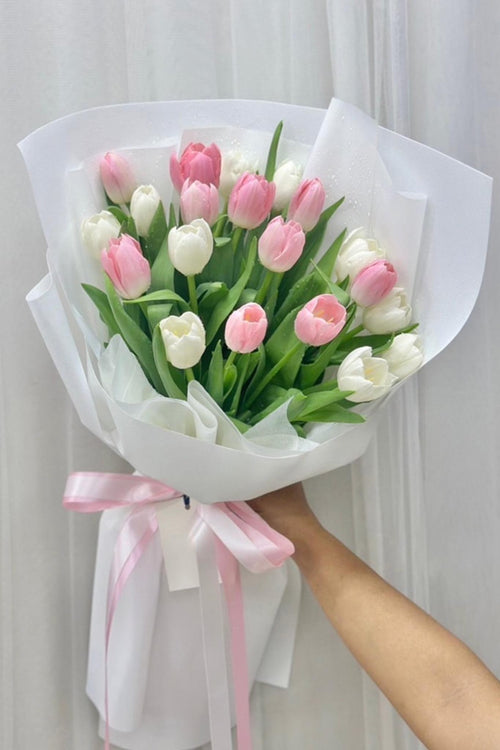 Dreamy Blossom - 20 Tulips Bouquet - BestBloomBuddy