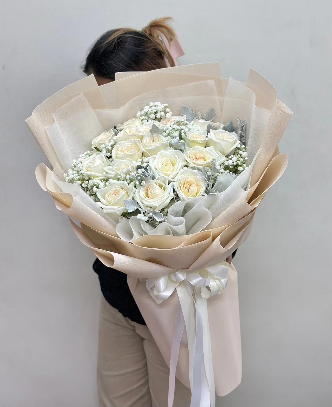 Ivory Love – 20 White Peony Roses (Garden Roses) - BestBloomBuddy