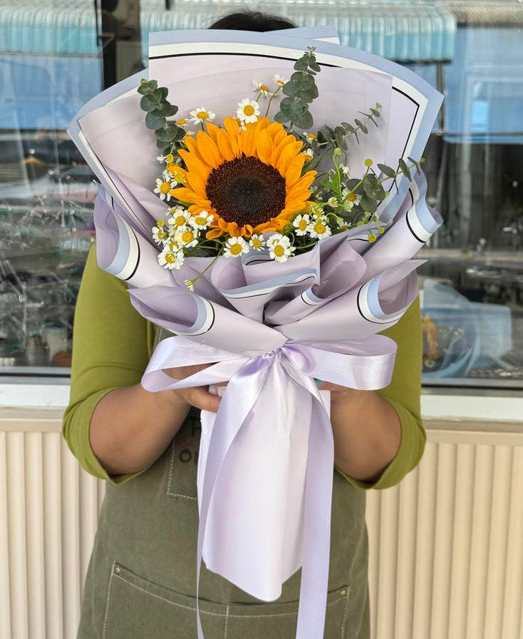 Sunny Dew – Single Sunflower Bouquet - BestBloomBuddy