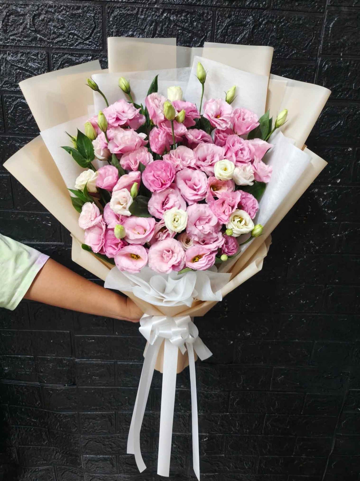 Princess Treat – Pink Lisianthus (Vietnam Rose) Bouquet