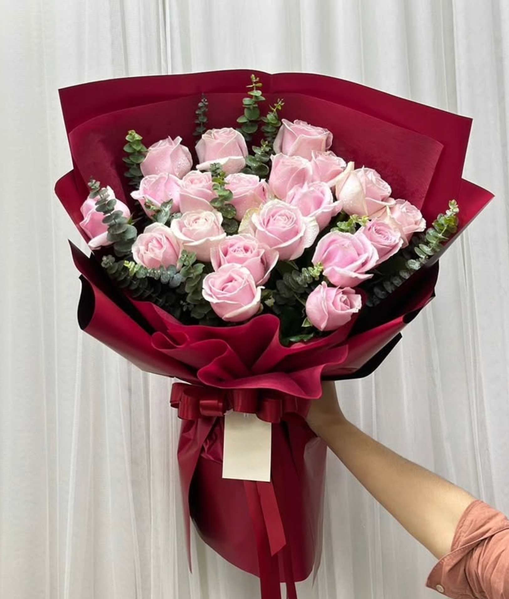 Heart Pops – 20 Pink Roses Bouquet | Valentine's Day Collection
