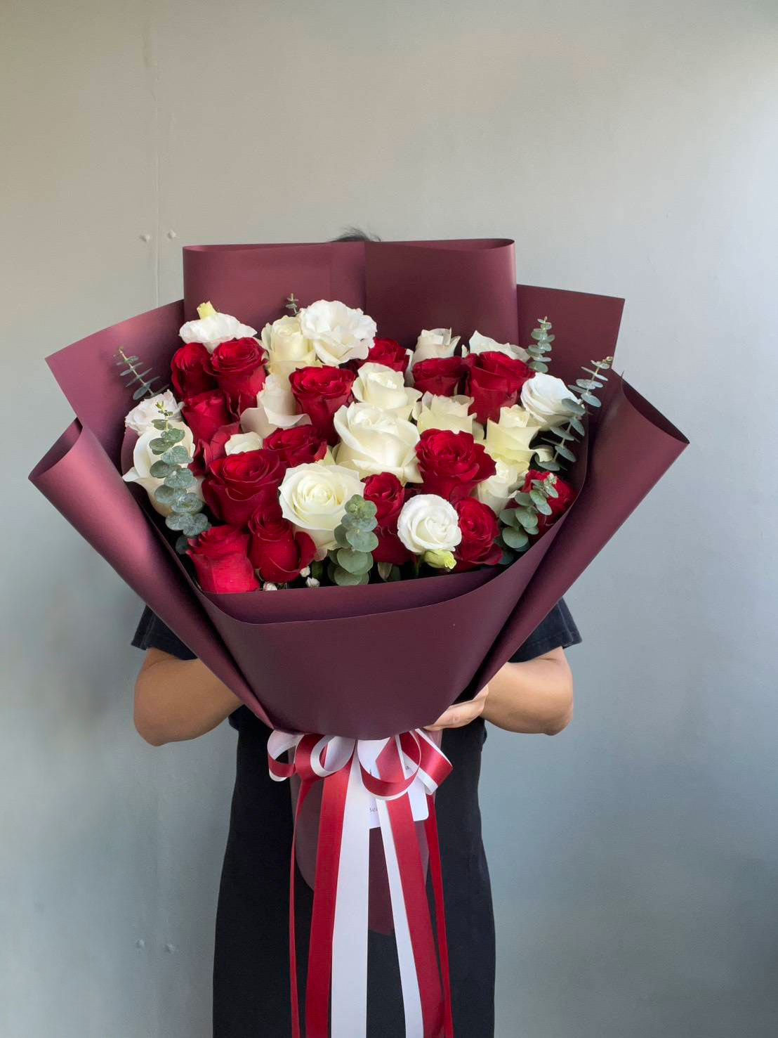 Sweetheart – 30 Red Roses Bouquet | Valentine's Day Collection - BestBloomBuddy