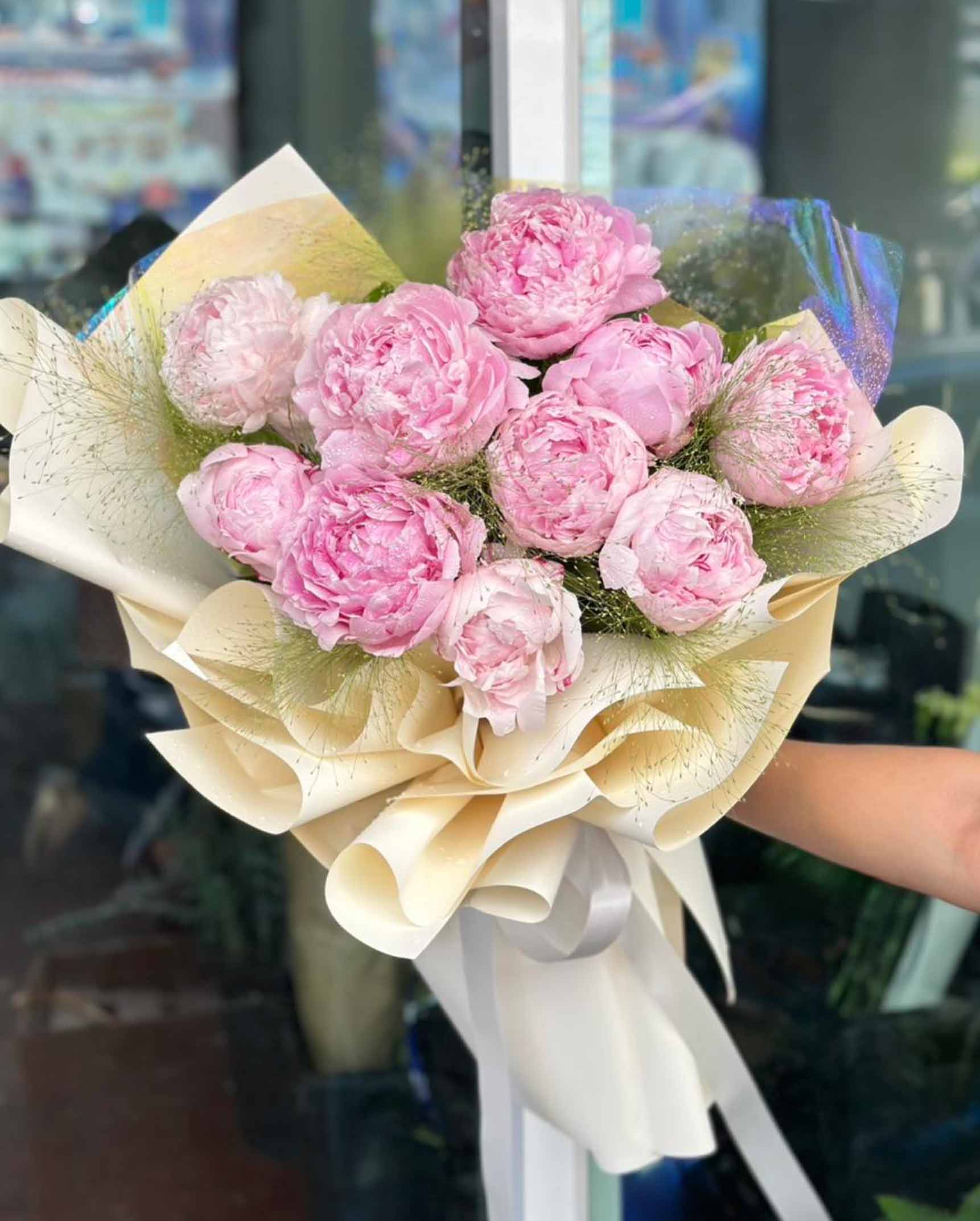 Aura of Love - 10 Peonies Bouquet - BestBloomBuddy