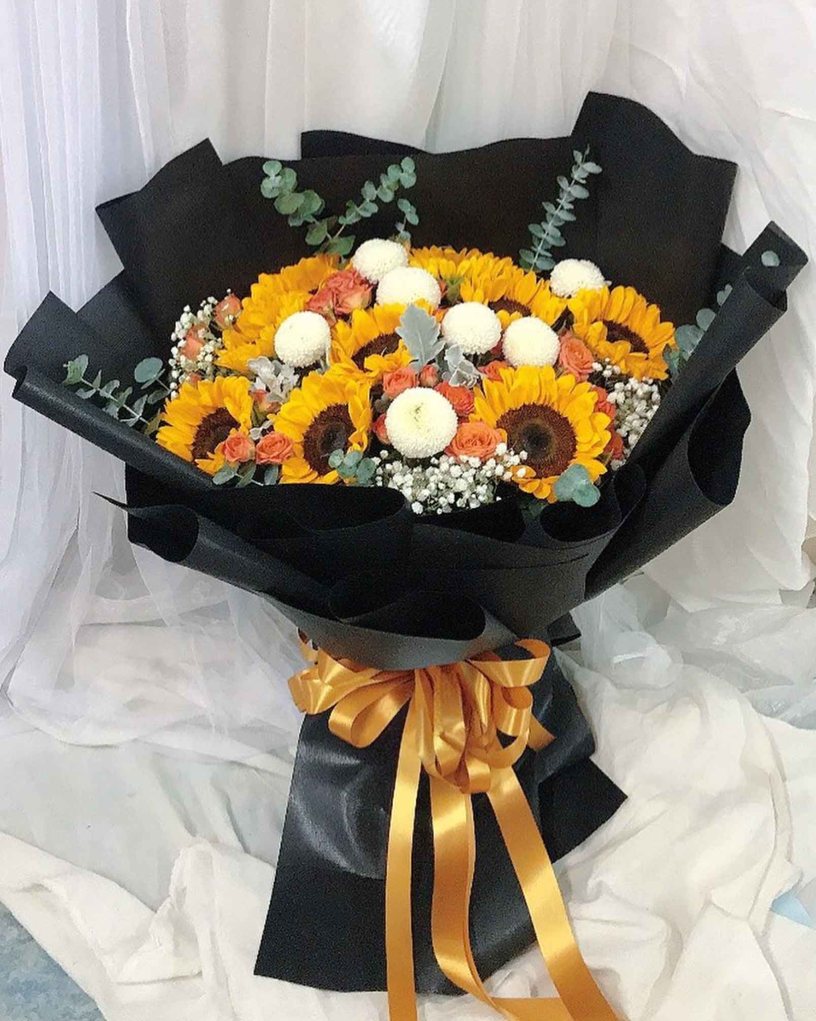 Golden Hour - Mixed Flower Bouquet