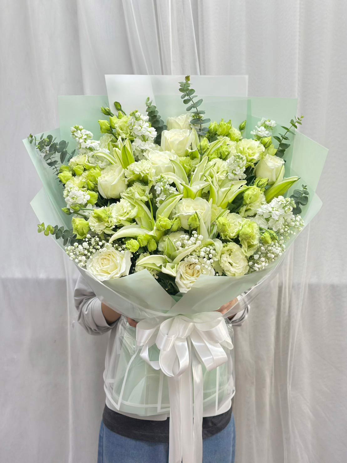 Morning Mist - Mixed Flower Bouquet - BestBloomBuddy