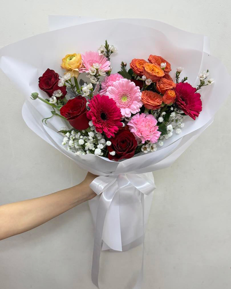 Spring Kiss - Mixed Flower Bouquet - BestBloomBuddy