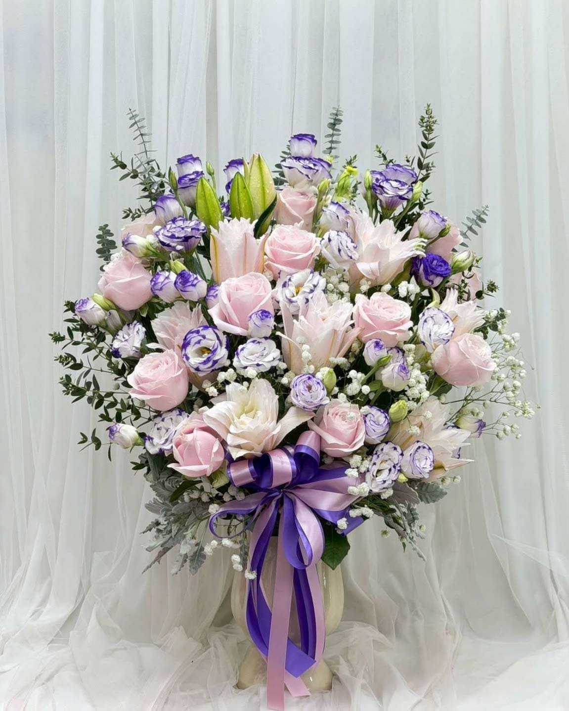 Lilac Dreams – Flower Vase