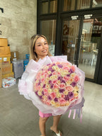 Pastel Darling – 100 Roses Bouquet