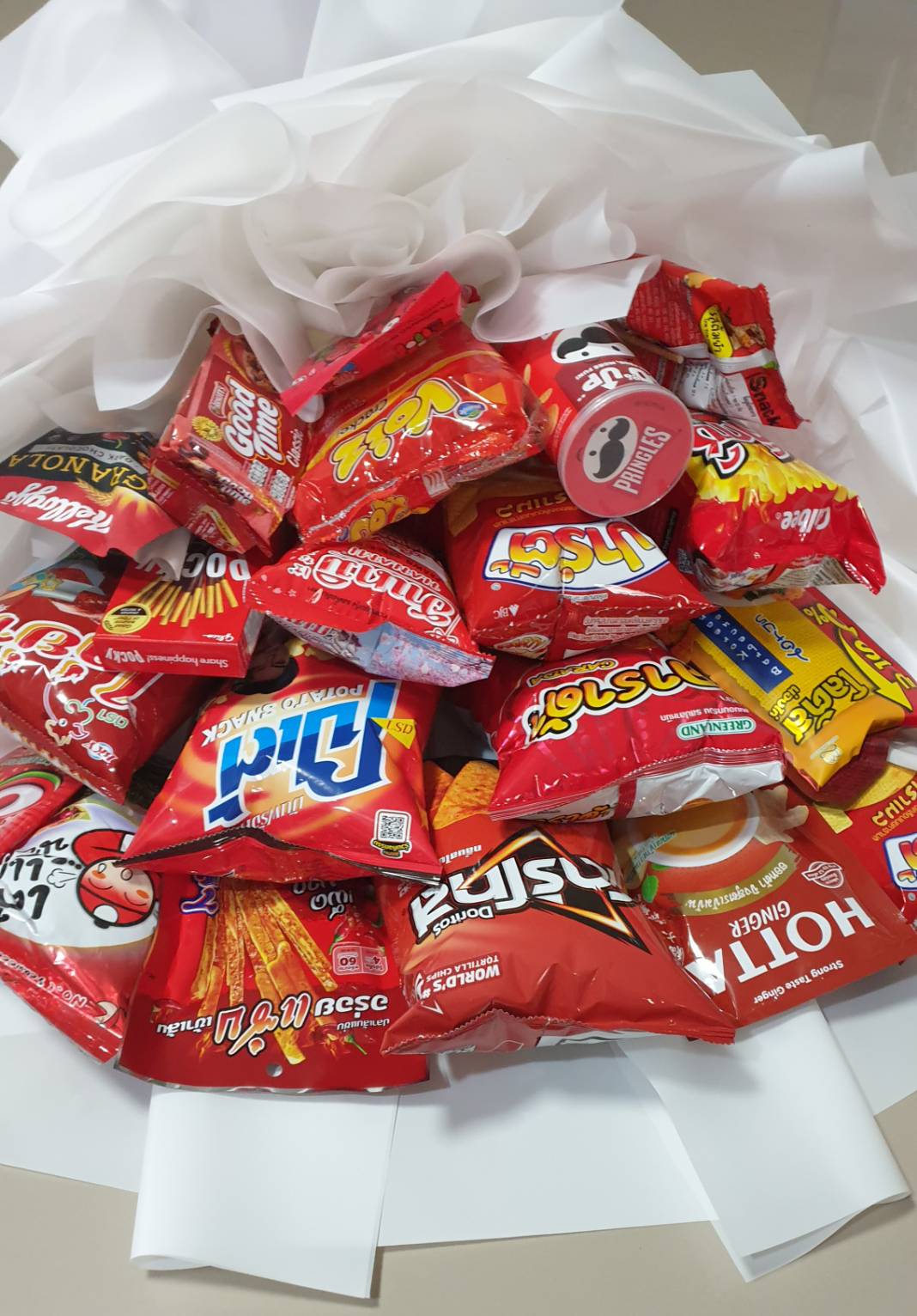 Snack Surprise – 20 Mixed Snack Bouquet - BestBloomBuddy