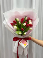 Candy Kiss – 20 Red & White Tulips Bouquet