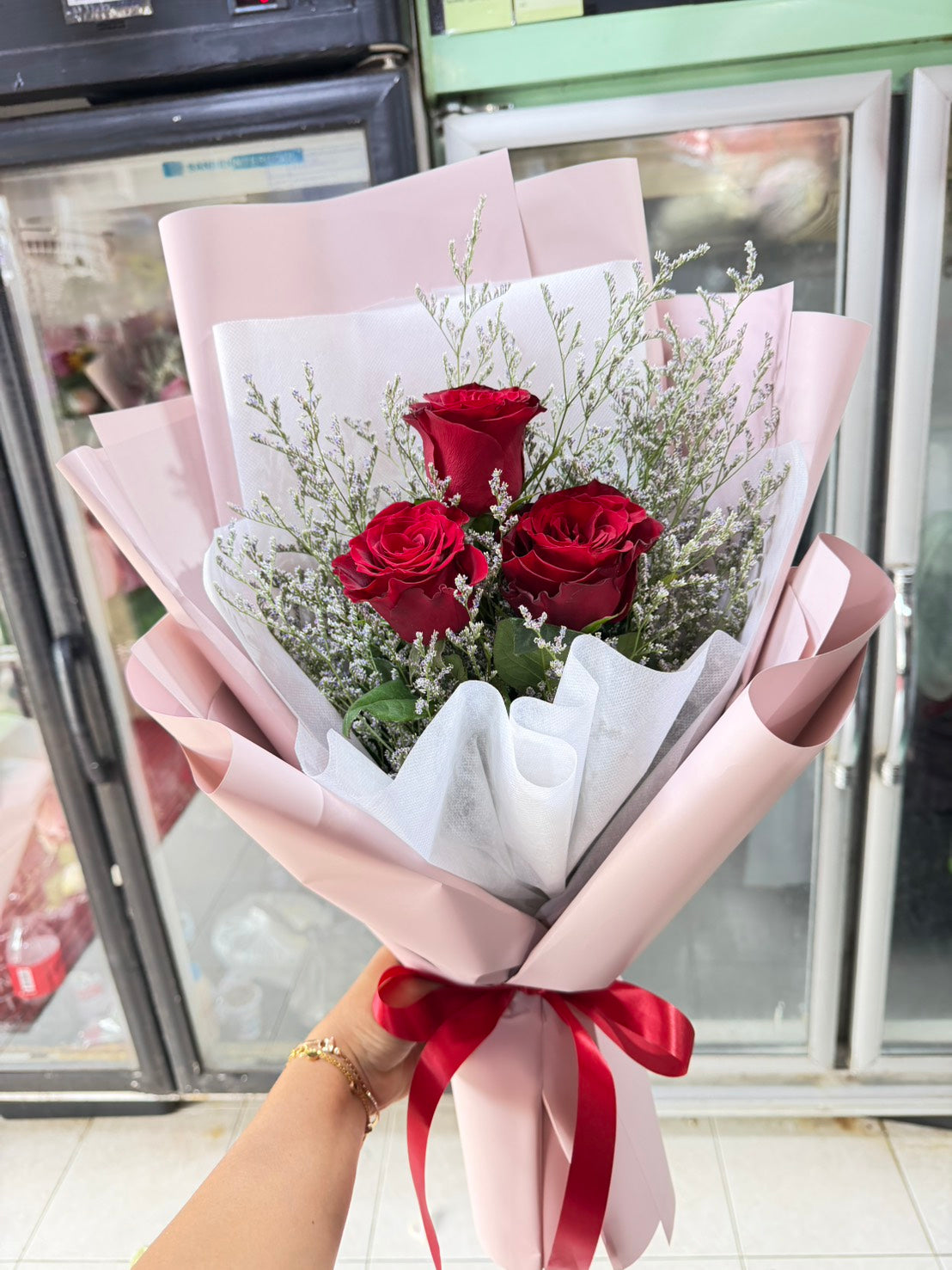 Ruby Spark - 3 Red Roses Bouquet