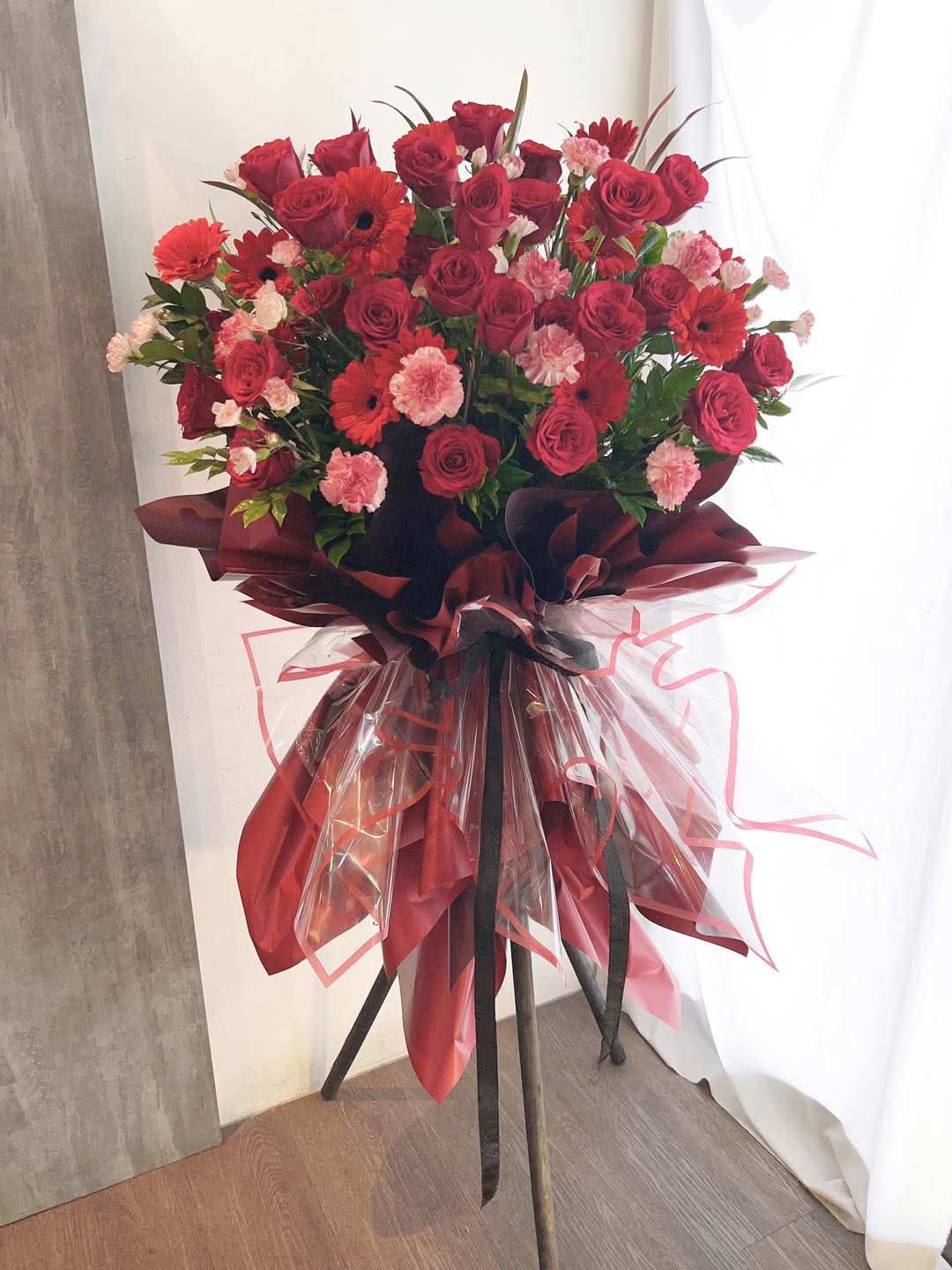 Crimson Prosperity – Grand Opening Flower Stand