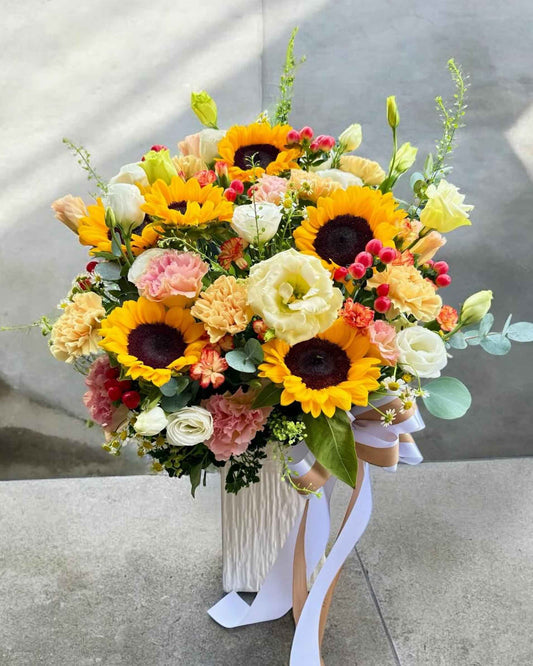 Golden Glow - Flower Vase
